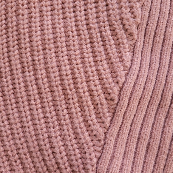 Turtle-neck sweater - Picture 2 of 2